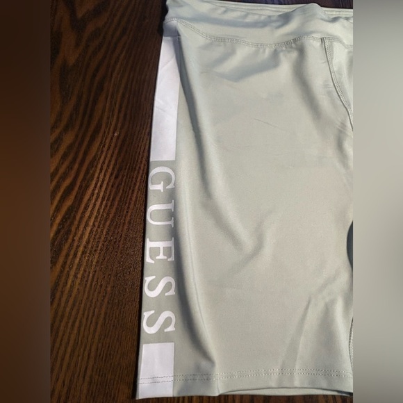 Guess Xolani Logo Biker Shorts women’s Large light sage green NWT athletic - Picture 12 of 16